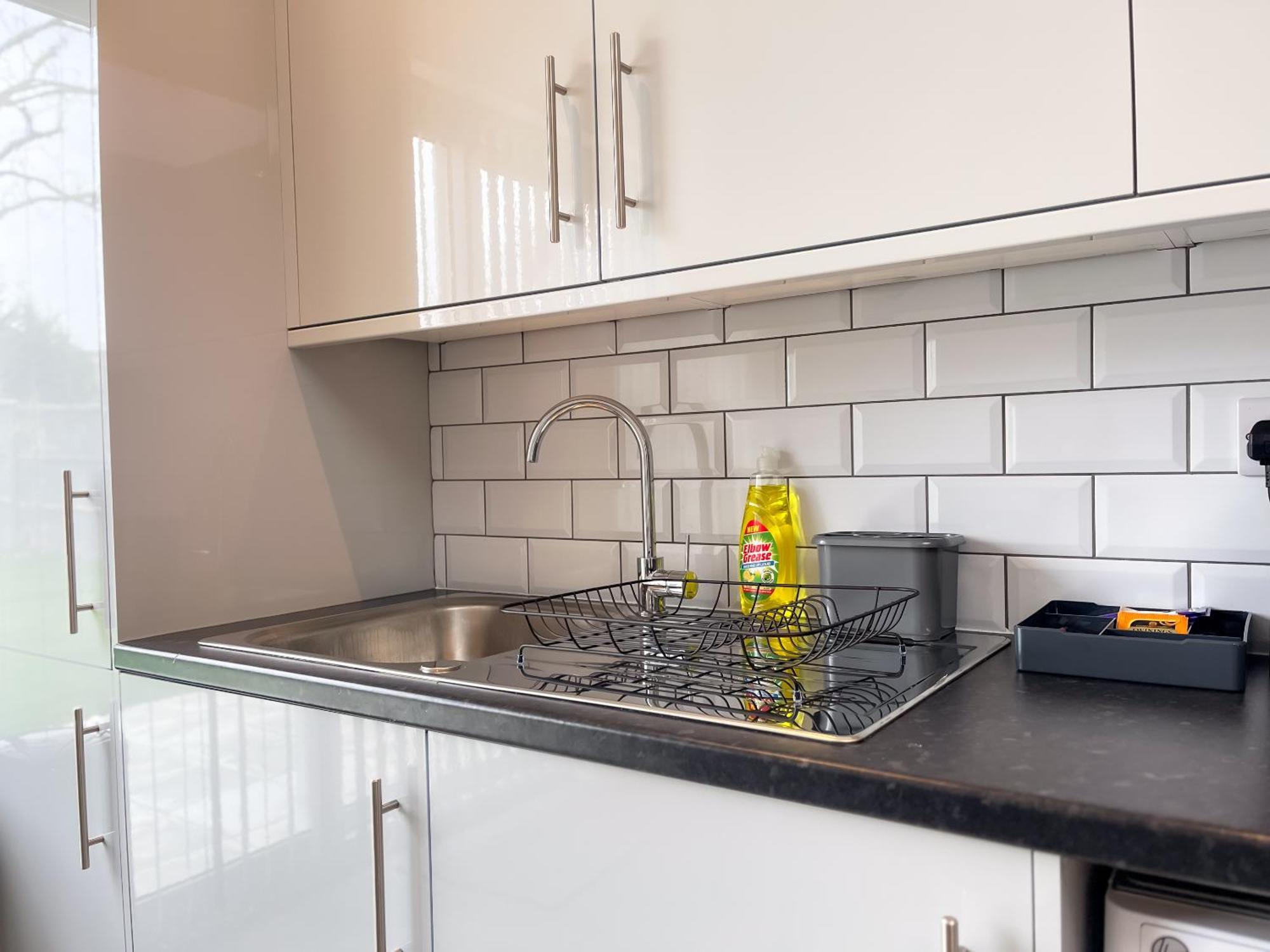 Apartament Wembley Stadium, Modern&cozy With Garden